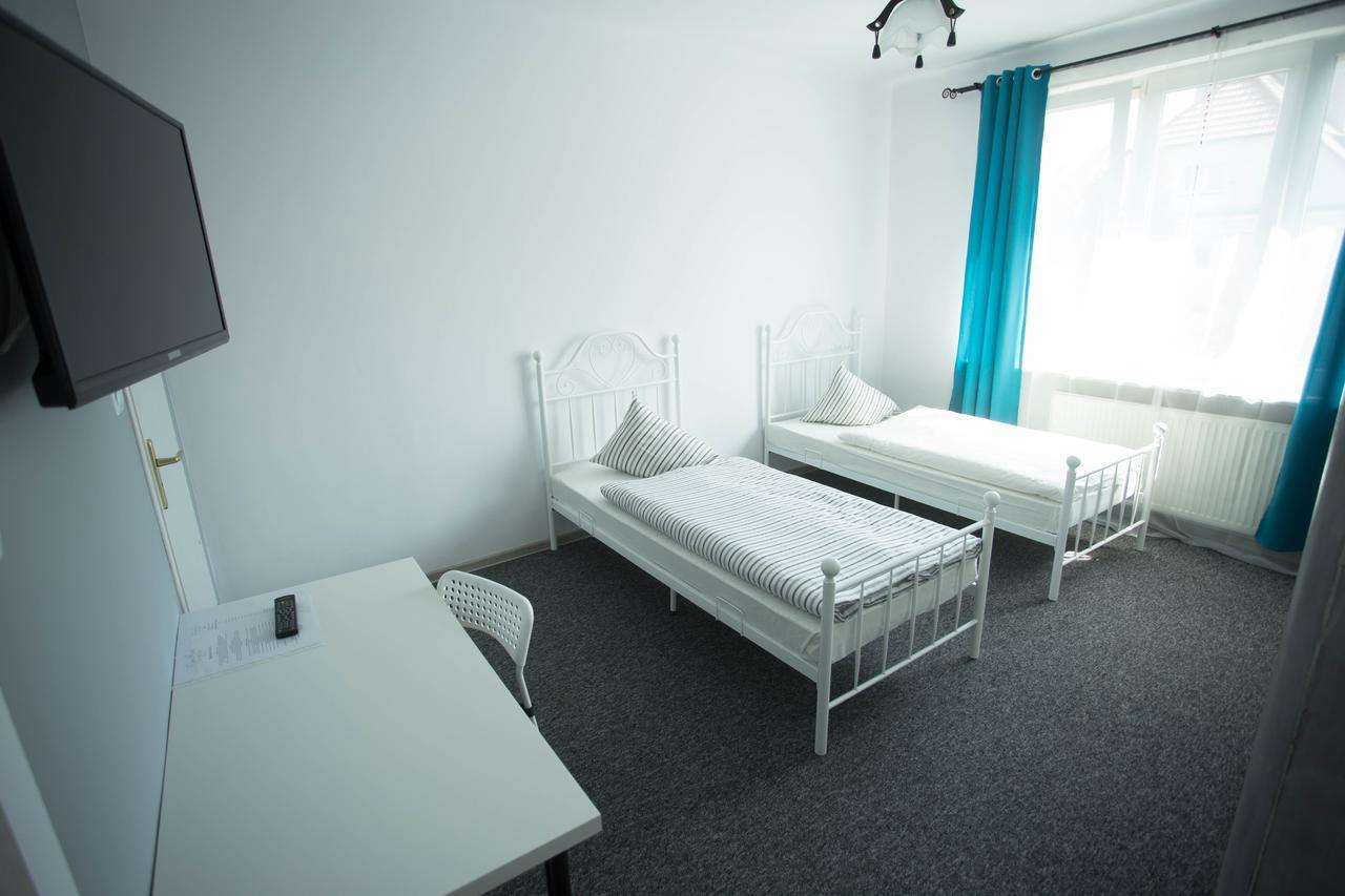 Moonriver Inn Warsaw Ngoại thất bức ảnh