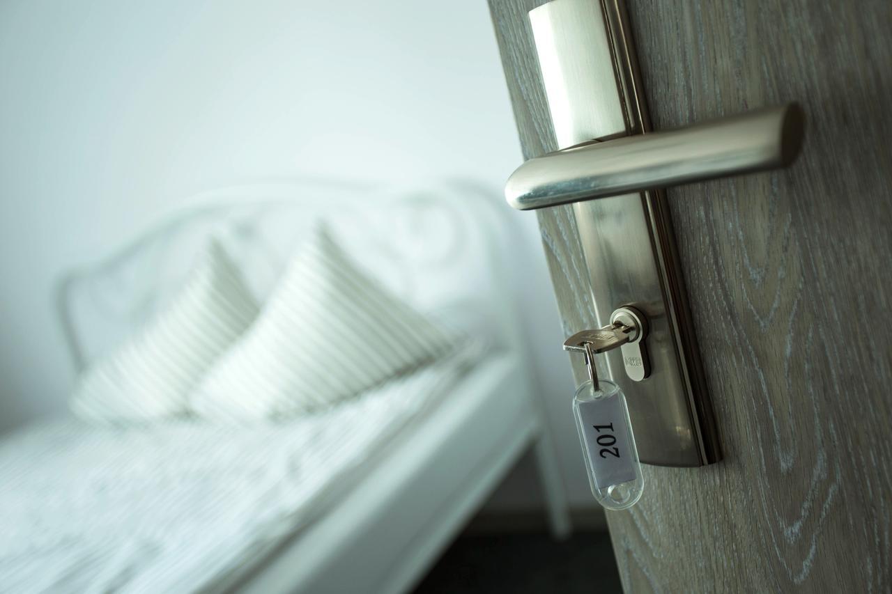 Moonriver Inn Warsaw Ngoại thất bức ảnh