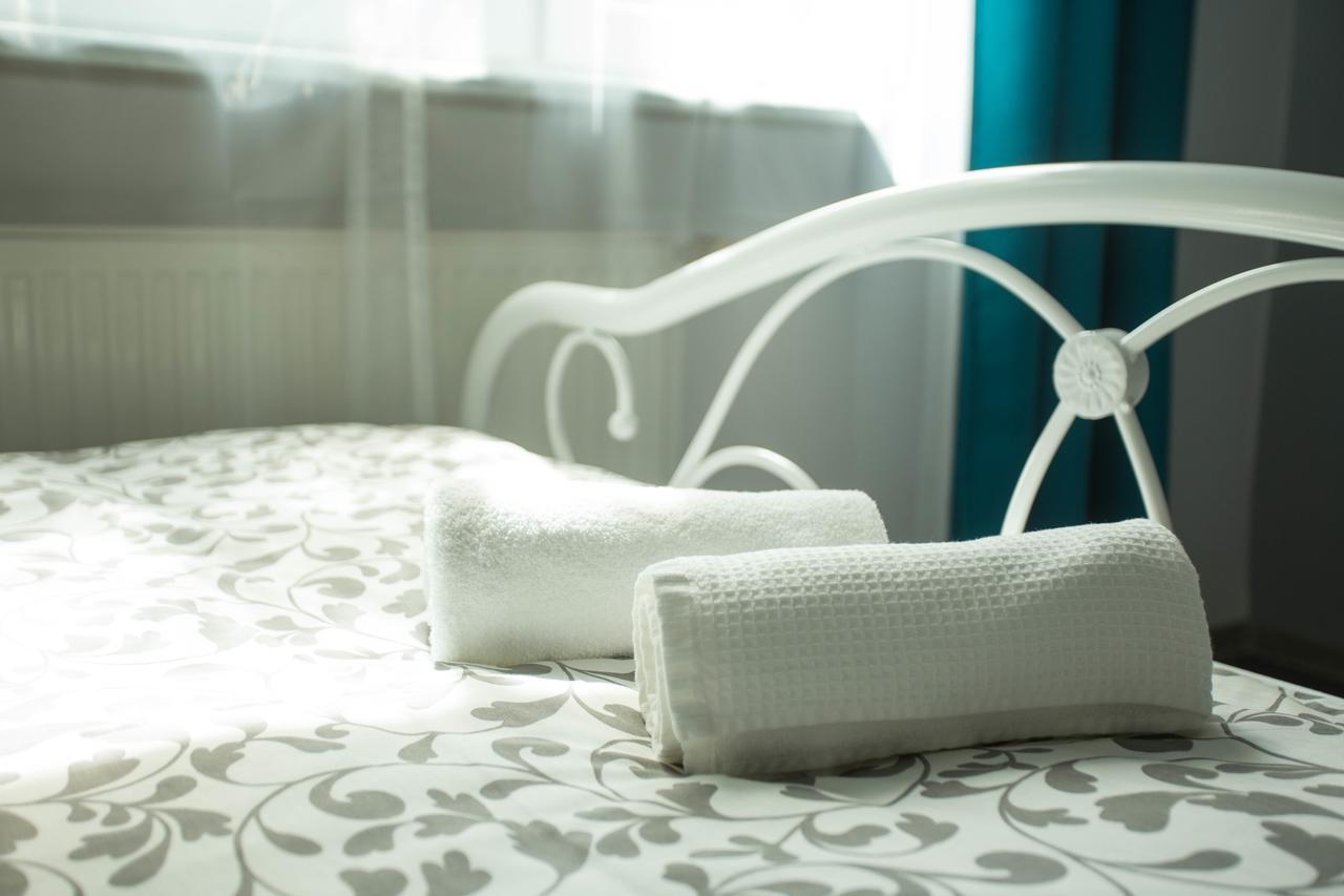 Moonriver Inn Warsaw Ngoại thất bức ảnh