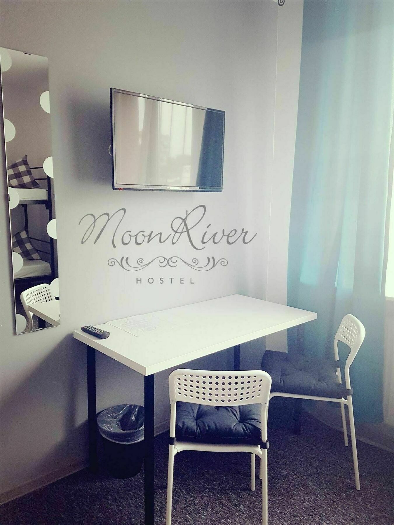 Moonriver Inn Warsaw Ngoại thất bức ảnh